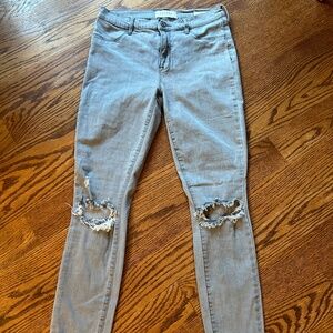 PacSun- distressed ankle length / Color: gray/ Size: 26